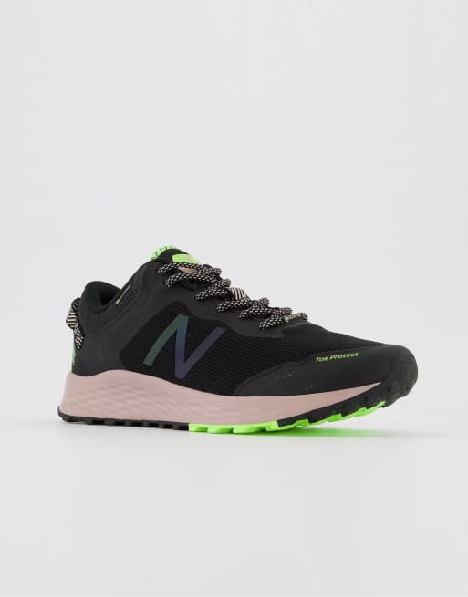 New balance negras store y moradas