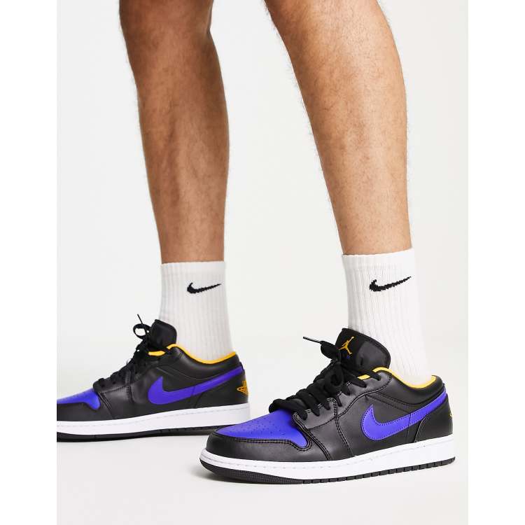 Jordan negros con morado 2025