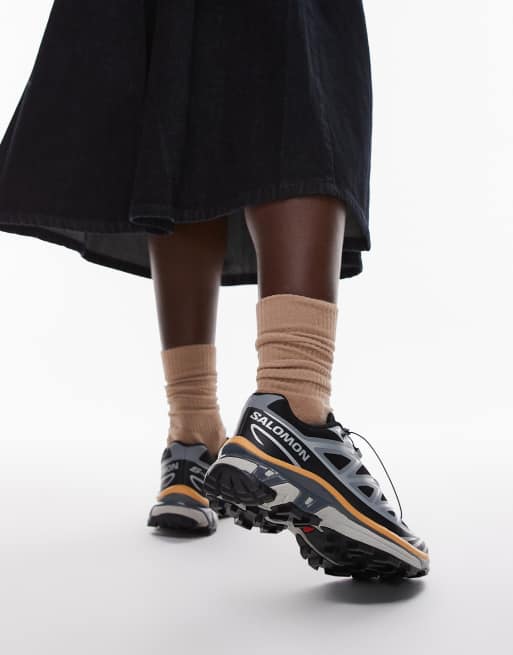 Zapatillas de deporte negras y plateadas XT-6 de Salomon, 4 de 5