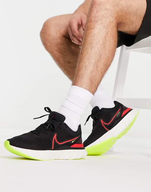 Zapatillas deporte negras y rojas React Run Flyknit 3 de Nike Running | ASOS