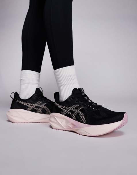 Zapatillas de deporte negras y rosa perla para correr Novablast 5 de Asics - view 1