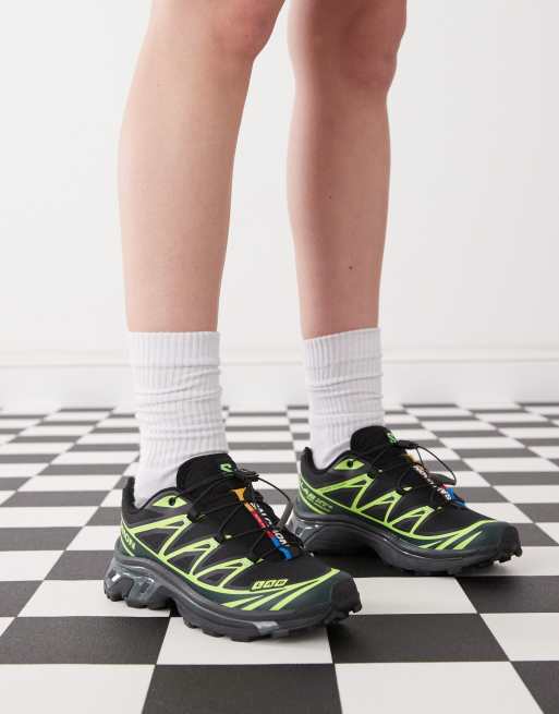Zapatillas de deporte negras y verde neón XT-6 de Salomon, 5 de 5