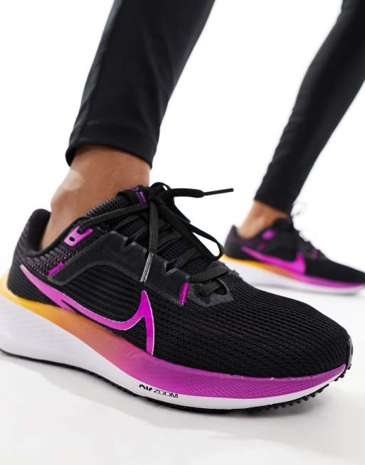 Zapatillas de deporte negras y violeta neon Air Zoom Pegasus 40 de Nike Running ASOS