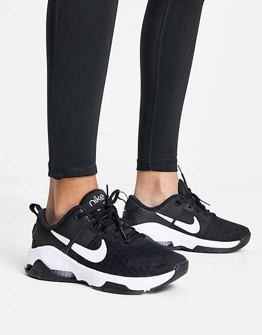 transacción oscuro Desempleados Zapatillas de deporte negras Zoom Bella 6 de Nike Training | ASOS