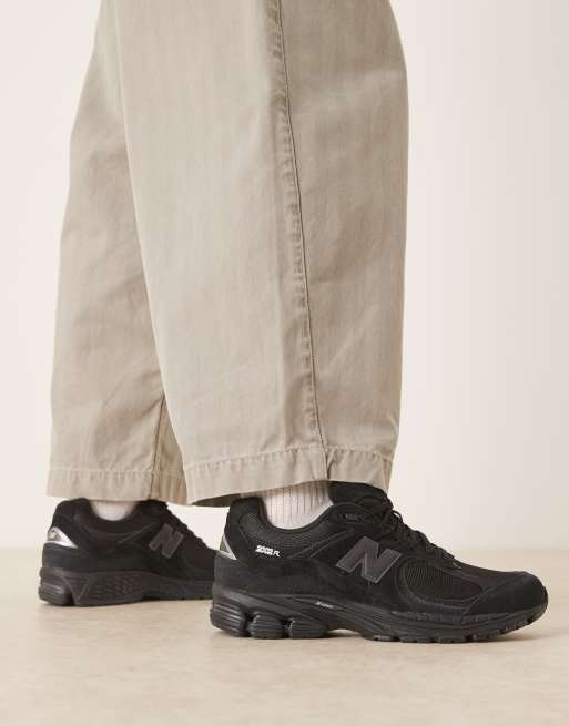 Zapatillas de deporte negro triple 2002 de New Balance, 5 de 5