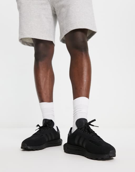 Zapatillas de deporte negro triple Retropy F5 adidas Originals ASOS