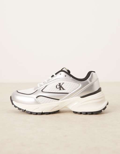 Zapatillas de deporte plateadas de malla Runner de Calvin Klein, 2 de 5