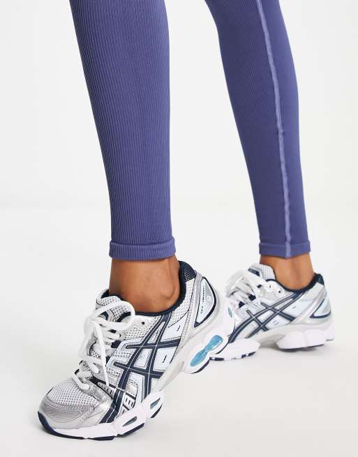 Zapatillas de deporte plateadas y azules Gel-Nimbus 9 de Asics , 3 de 4