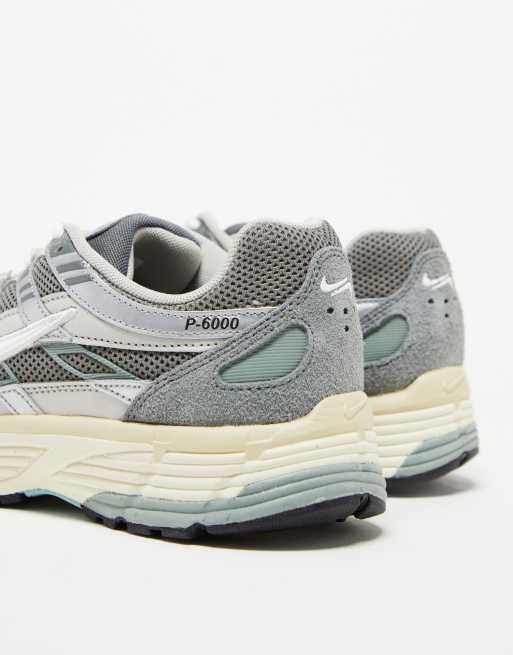 Zapatillas de deporte plateadas y blanco hueso P-6000 de Nike, 2 de 4