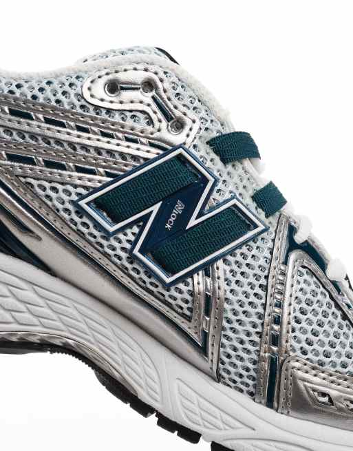 Zapatillas de deporte plateadas y negras 1906R de New Balance , 3 de 5
