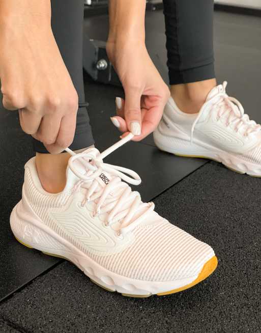 Zapatillas de deporte rosa claro Charged Vantage 2 de Under Armour Training