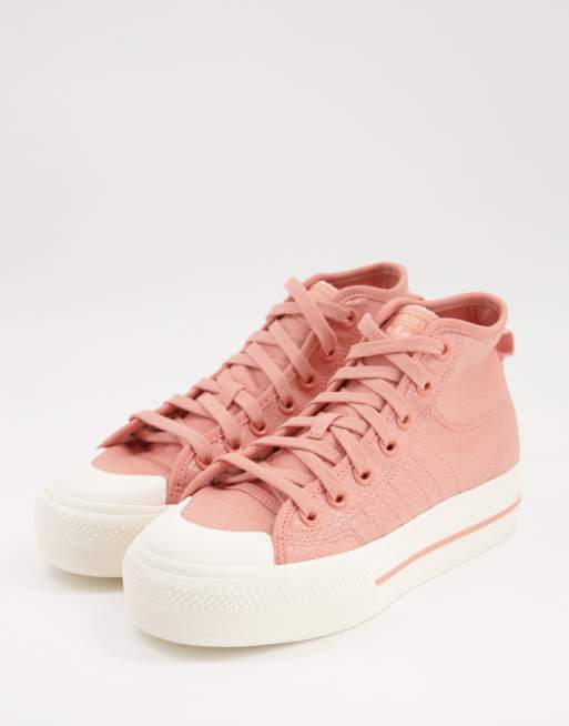 Zapatillas de deporte rosa polvoriento con plataforma Nizza de adidas Originals