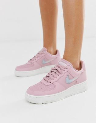 Zapatillas de deporte rosas Air Force 1 07 SE premium de Nike | ASOS