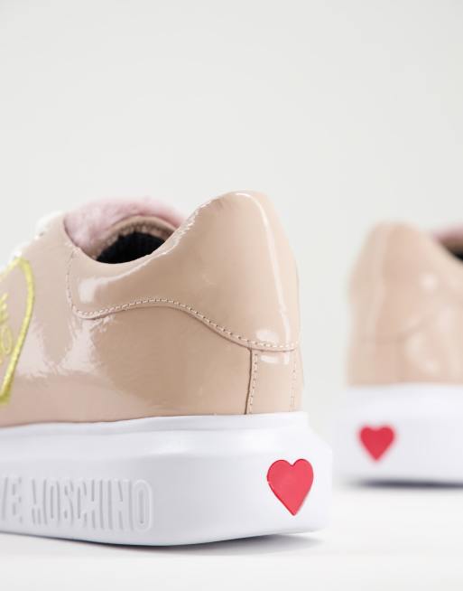 Zapatillas deporte con logo de corazón Love Moschino | ASOS