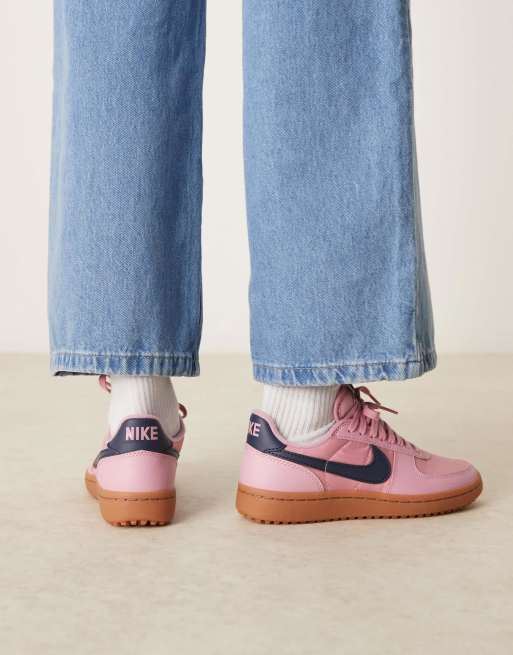 Zapatillas de deporte rosas y azul marino Field General de Nike ASOS