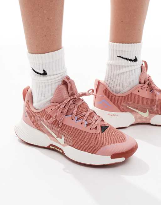 Zapatillas de deporte rosas y blancas Juniper Trail 3 de Nike Running, 4 de 5