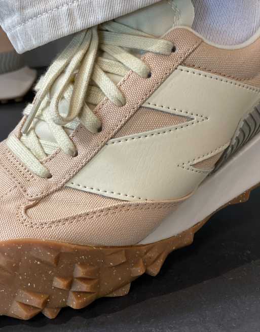 Zapatillas de deporte rosas y blancas XC-72 de New Balance, 3 de 4