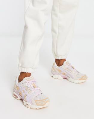 Zapatillas de deporte rosas y naranjas Gel-Nimbus 9 de Asics