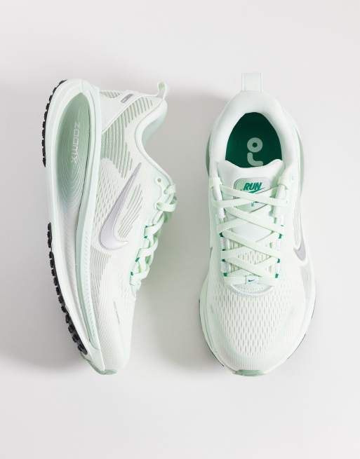 Zapatillas de deporte verde claro Vomero 18 de Nike Running , 3 de 5