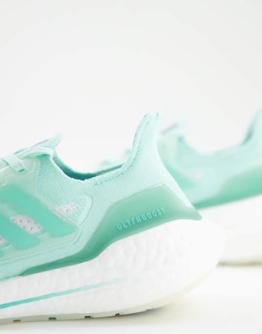 Zapatillas de deporte verde menta Ultraboost 21 de adidas | ASOS