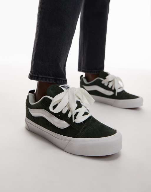 Zapatillas de deporte verde oliva oscuro de ante Knu Skool Pig Suede de Vans, 5 de 5