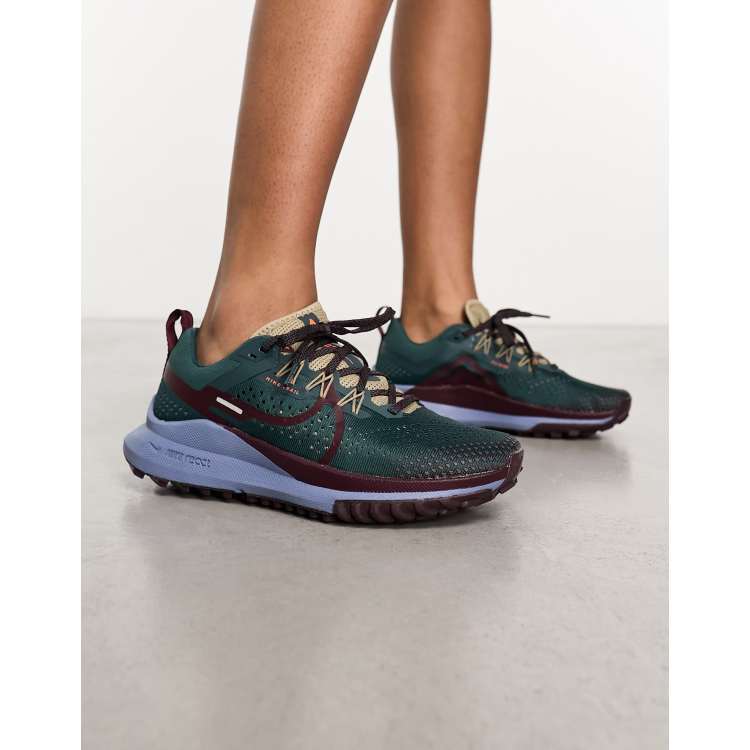 Zapatillas de deporte verde oscuro ReactX Pegasus Trail 4 de Nike Running ASOS