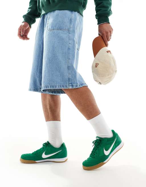 Zapatillas de deporte verdes de ante Gato de Nike , 3 de 5