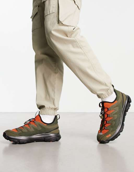 Zapatillas de deporte verdes y naranjas con logo de la colección cápsula Polo 67 de Polo Ralph Lauren