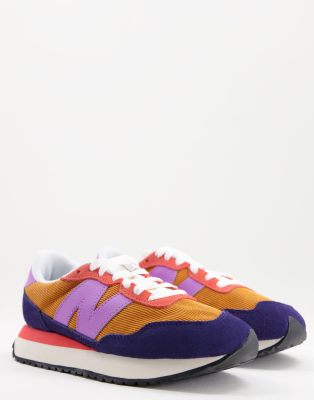 new balance violetas