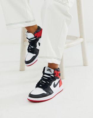 Ardiente baño Es mas que Zapatillas de satén en rojo y negro Air Jordan 1 de Nike | ASOS