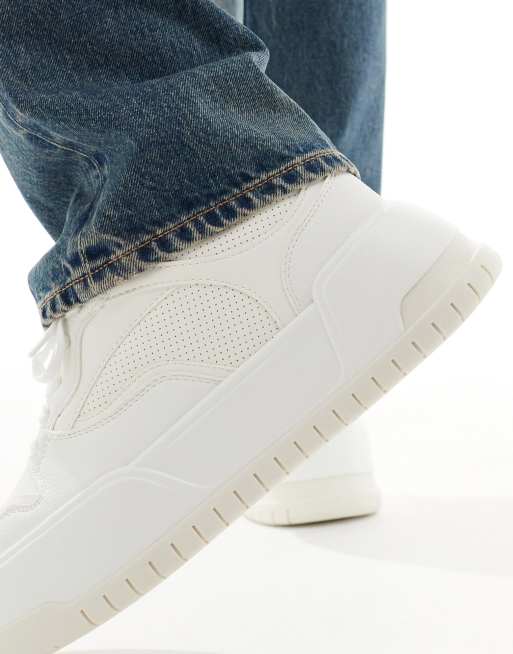 Zapatillas deportivas blancas con suela gruesa de ASOS DESIGN, 4 de 5