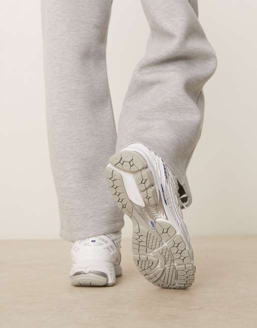 Zapatillas deportivas blancas unisex 1906 de New Balance, 3 de 5