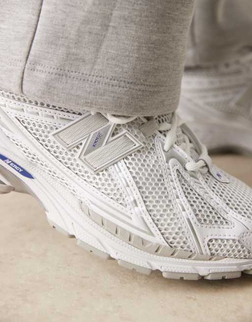 Zapatillas deportivas blancas unisex 1906 de New Balance, 4 de 5