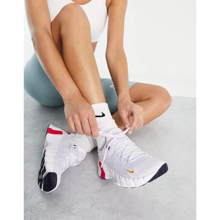 anunciar Estricto pureza Zapatillas deportivas blanco lirio Free Metcon 4 de Nike Training | ASOS