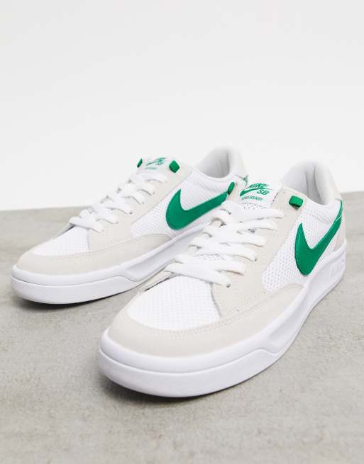 Zapatillas en blanco/verde Adversary de SB | ASOS