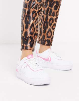nike rosa y blanco