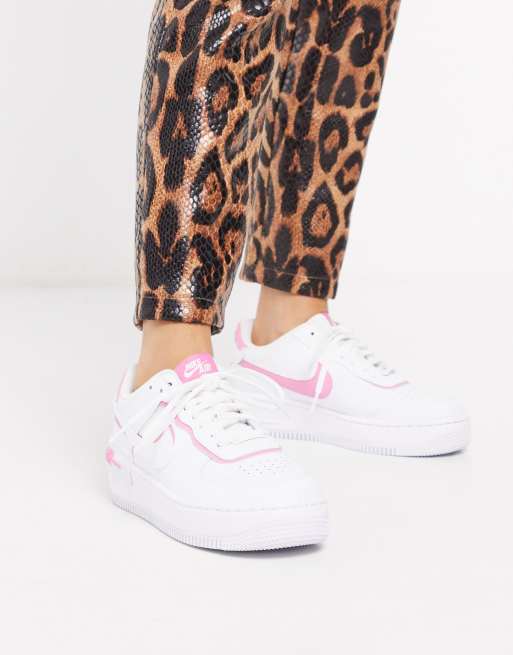 Zapatillas en blanco y rosa Air Force 1 | ASOS