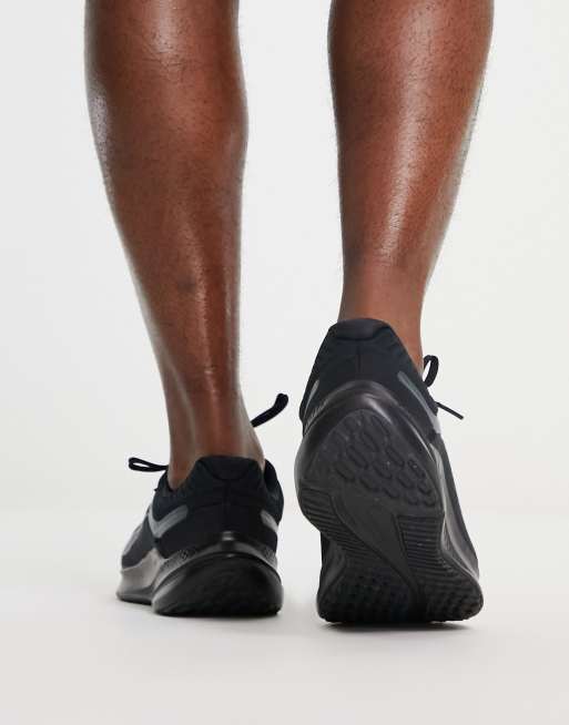 Zapatillas en triple negro Quest 5 de Nike Running, 2 de 4