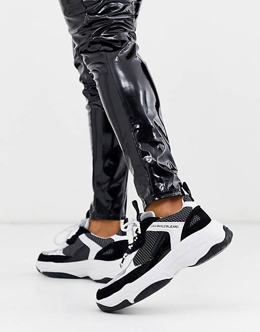 Zapatillas gruesas en y blanco Maya Calvin Klein | ASOS