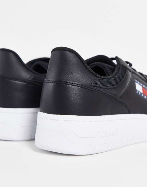 Zapatillas negras de baloncesto de estilo retro en negro de Tommy Jeans, 2 de 4