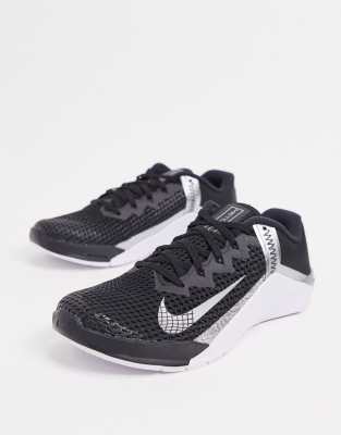 nike training negras