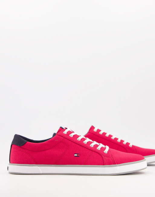 Zapatillas rojas de lona cordones y logo de Tommy Hilfiger | ASOS