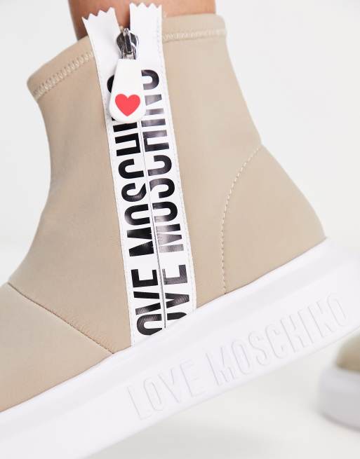 Zapatillas tipo calcetín beis con logo de Love Moschino, 4 de 4