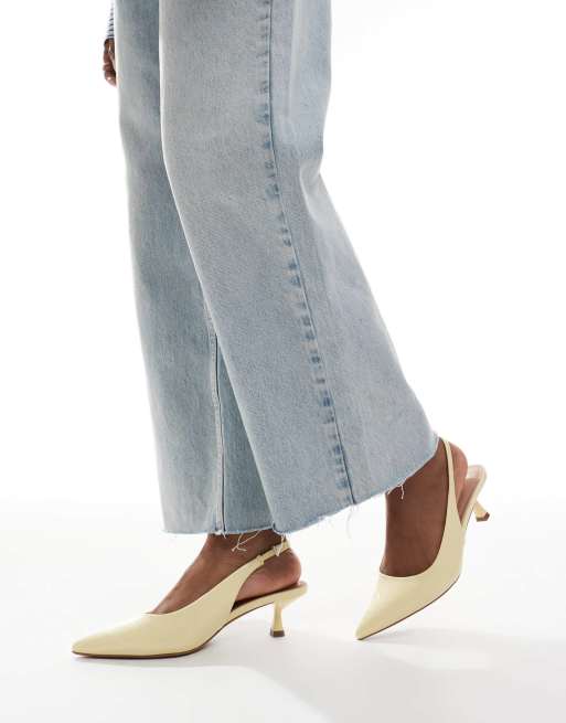 Zapatos amarillos destalonados de tacón de New Look