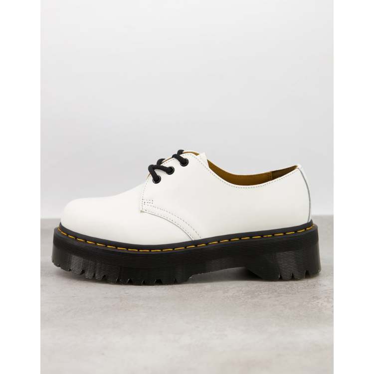 Zapatos blancos con plataforma 3 Eye Quad 1461 de Dr Martens ASOS