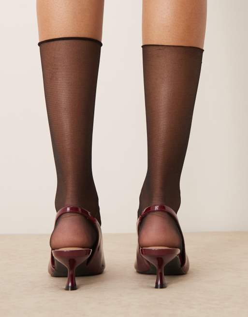 Zapatos burdeos de tacón bajo con puntera fina de New Look, 3 de 4