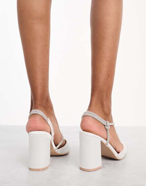 Zapatos de novia color marfil con tacón de bloque de satén Ditzy de Be Mine, 3 de 4