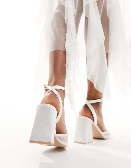 Zapatos de novia color marfil con tacón de bloque y malla Nala de Be Mine, 3 de 4