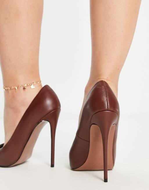 Zapatos de salón color chocolate con de Passion de DESIGN Wide Fit | ASOS