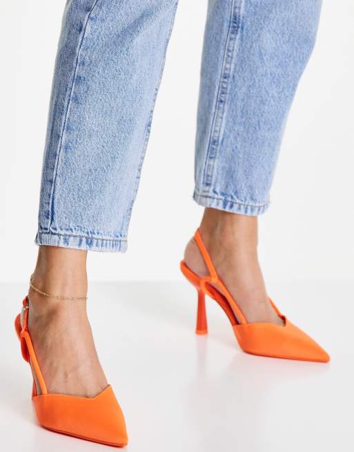 Zapatos de salón naranja de tacón con tira trasera de River Island, 2 de 4